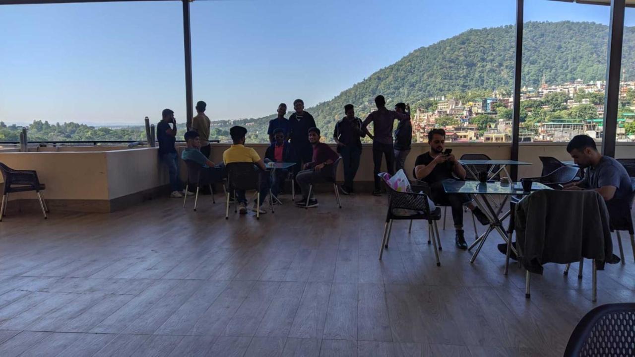 Ostello Madpackers Rishikesh 2-0 Esterno foto